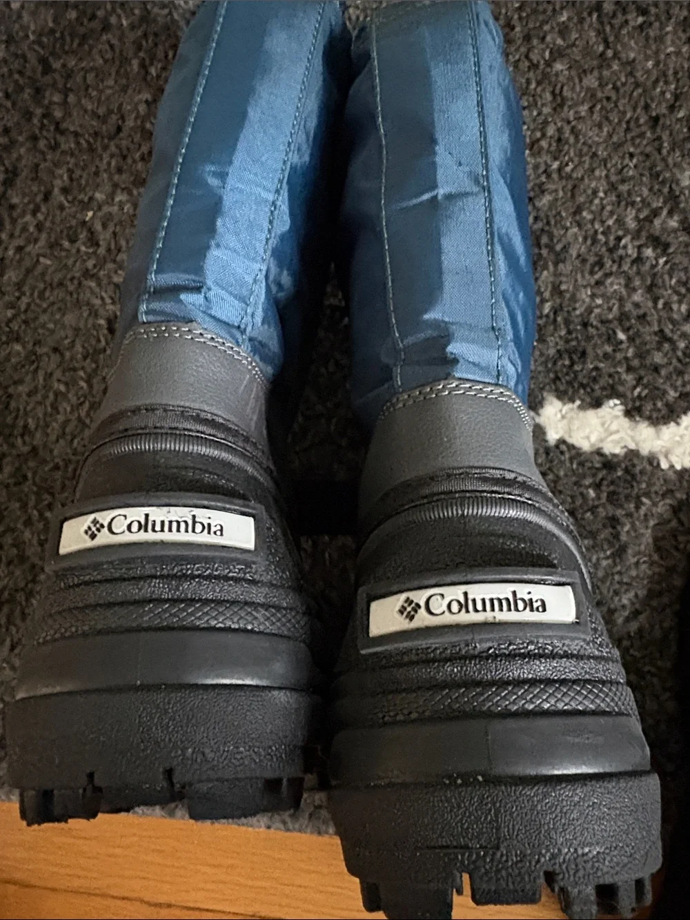 Columbia Boys' Navy Blue and Black Insulated Snow Boots with Red Accents